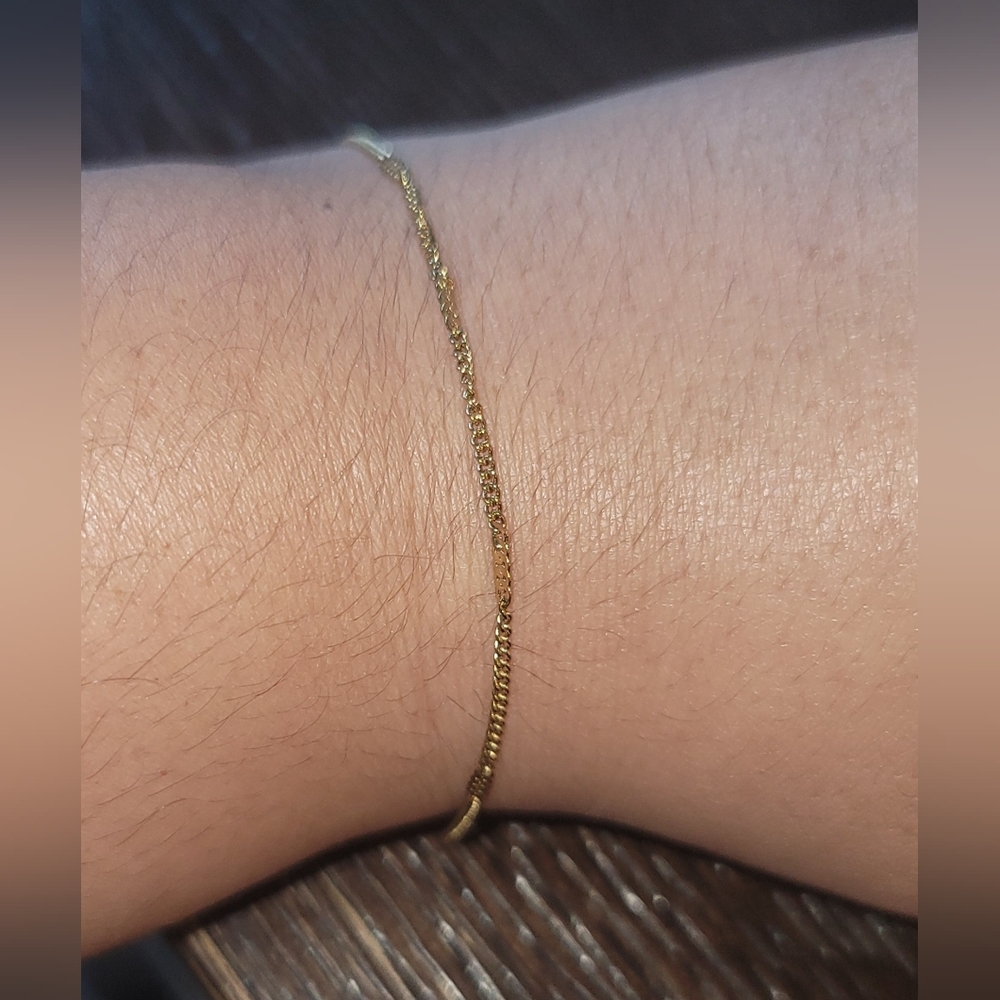 NEW! Dainty Stainless Steel Bracelet